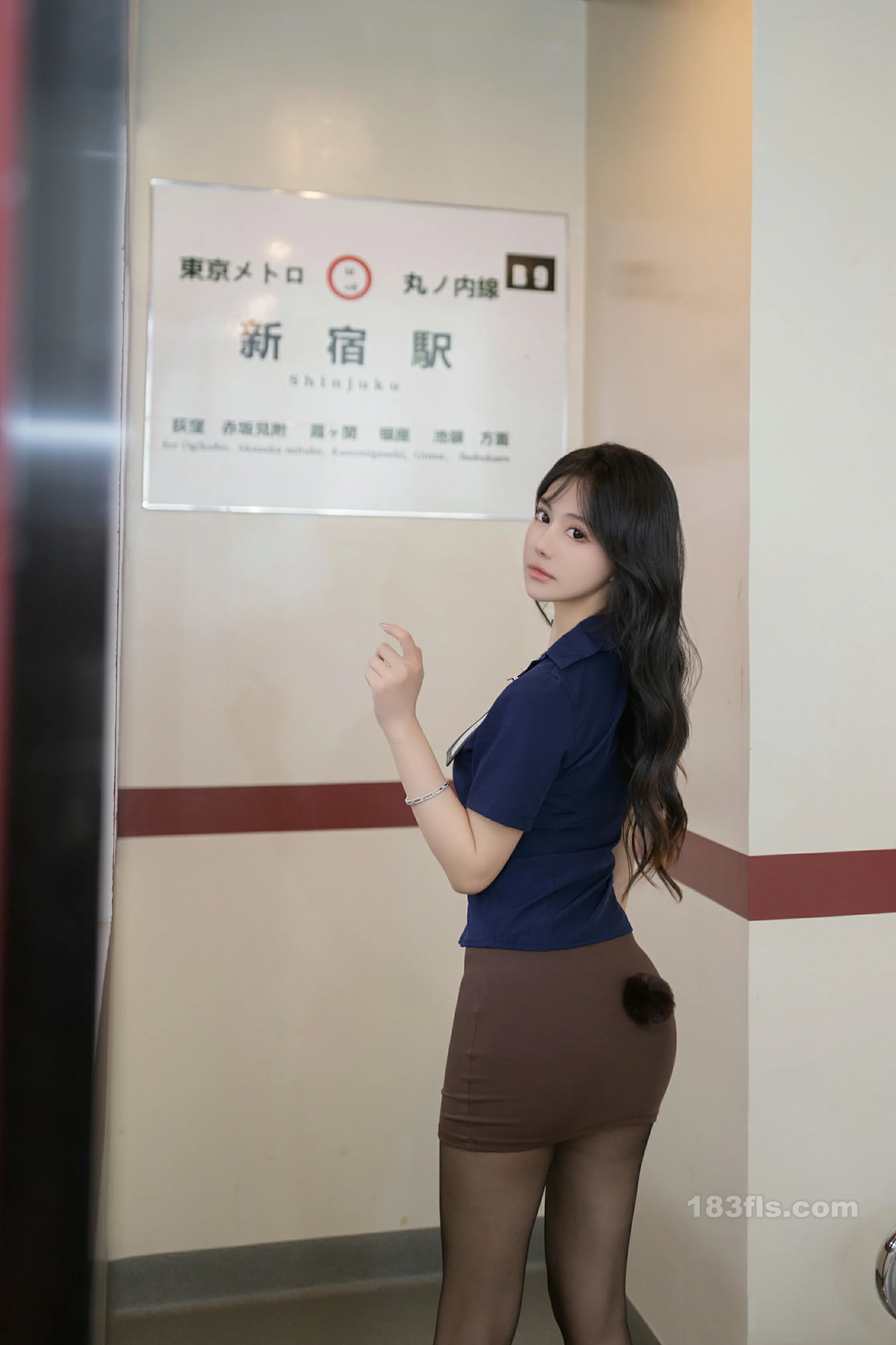 Gallery -         xiuren秀人网 - XiuRen 福利谢小蒽(幼幼)大尺度内购无码流出地铁袭击 - 妹妹美 - Sister Beauty -        - image 1